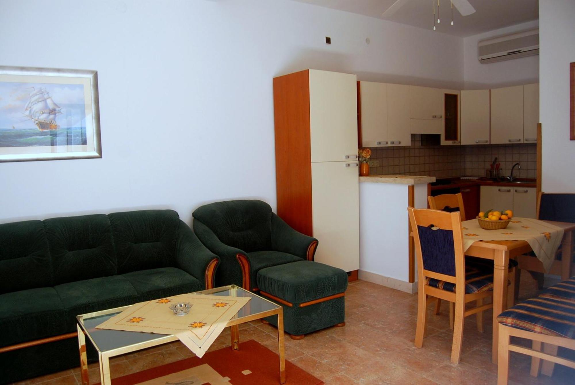 Apartments And Rooms Villa Mir Zaton  Kamer foto